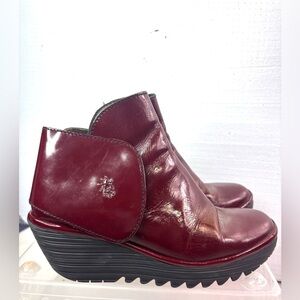 Fly London 10 Fly Wrap Over Chunky Platform Chelsea Style Ankle Boots Maroon